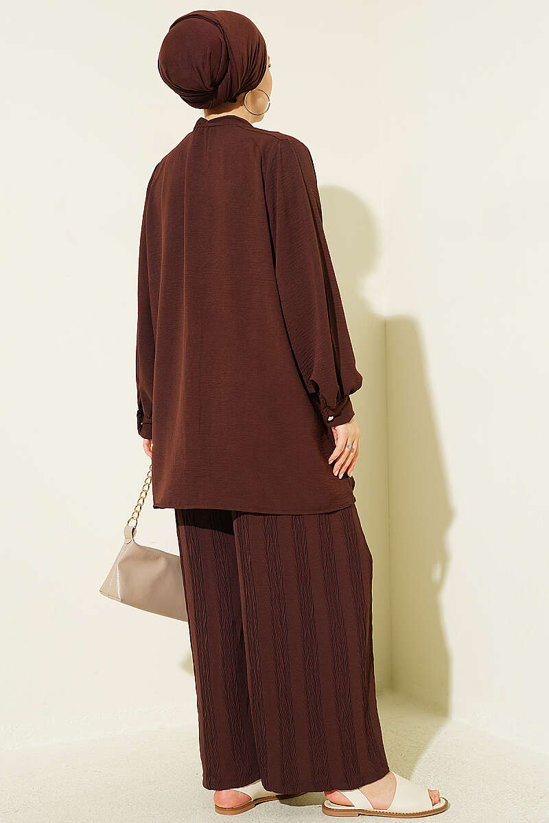 Zigzag Pattern Two-Piece Set - Brown