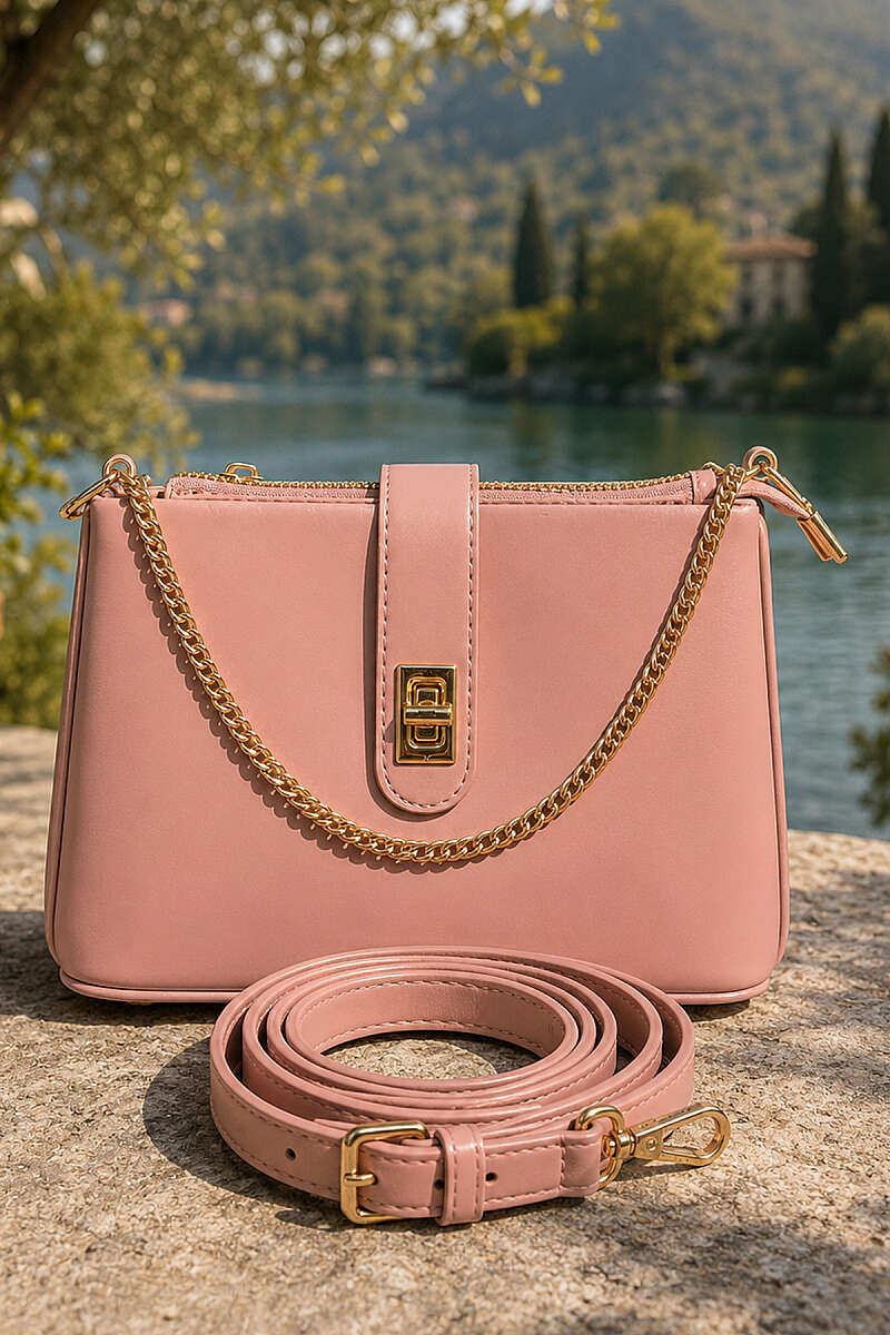 Bag with Chain and Lock Detail - Powder