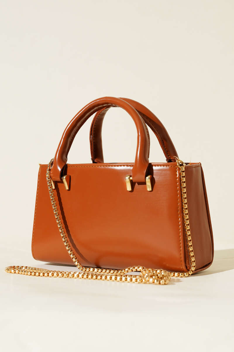Magnetic Bag with Chain Strap - Tan
